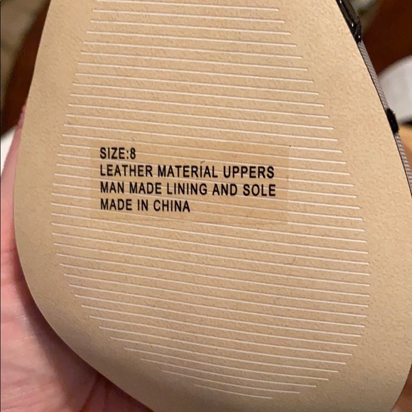 NEW Neiman Marcus leather sling back heels - Picture 3 of 8